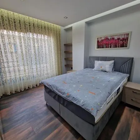 Perfect Family Golden Life دوسِميالتي