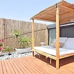 Perfect Family Golden Life Villa